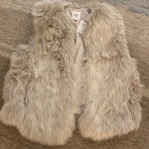 Gap grey faux fur vest small